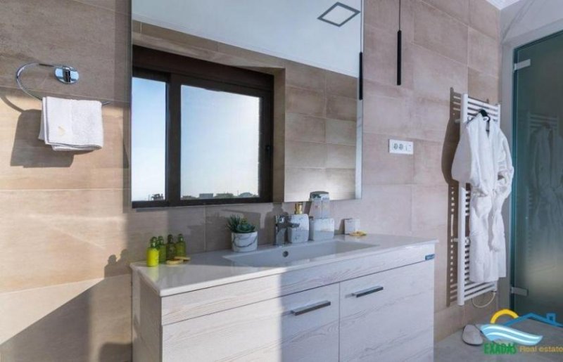 Plaka bei Chania Kreta, Plaka: Luxusvilla mit besonderer Qualität und atemberaubendem Meerblick zu verkaufen Haus kaufen